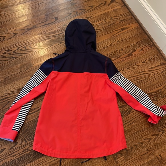 Unworn crown and Ivy rain jacket - unlined. Size Small - Picture 3 of 3